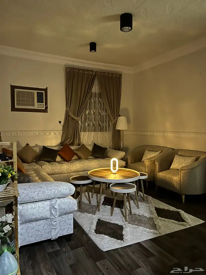 اثاث للبيع مستخدم مع ستاره 1