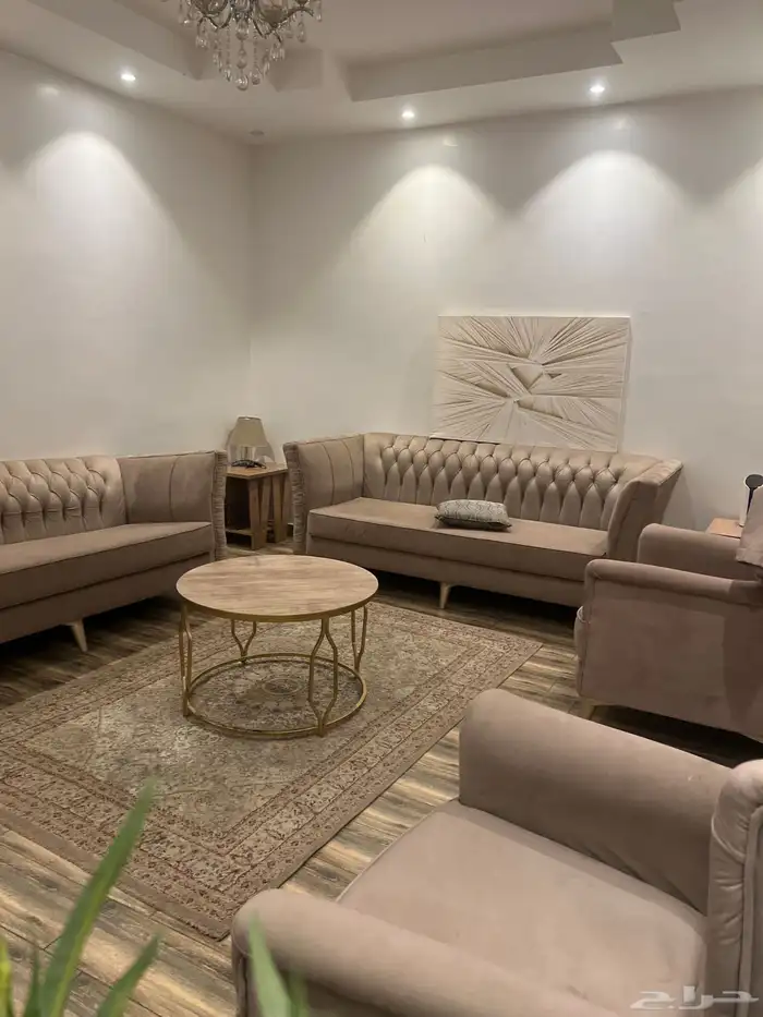 كنب للبيع مع الطاولات 1