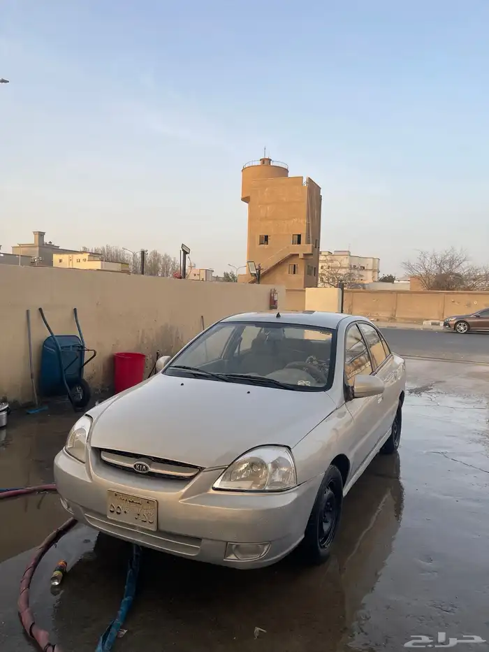 كيا ريو مع لوحه مميزه 2