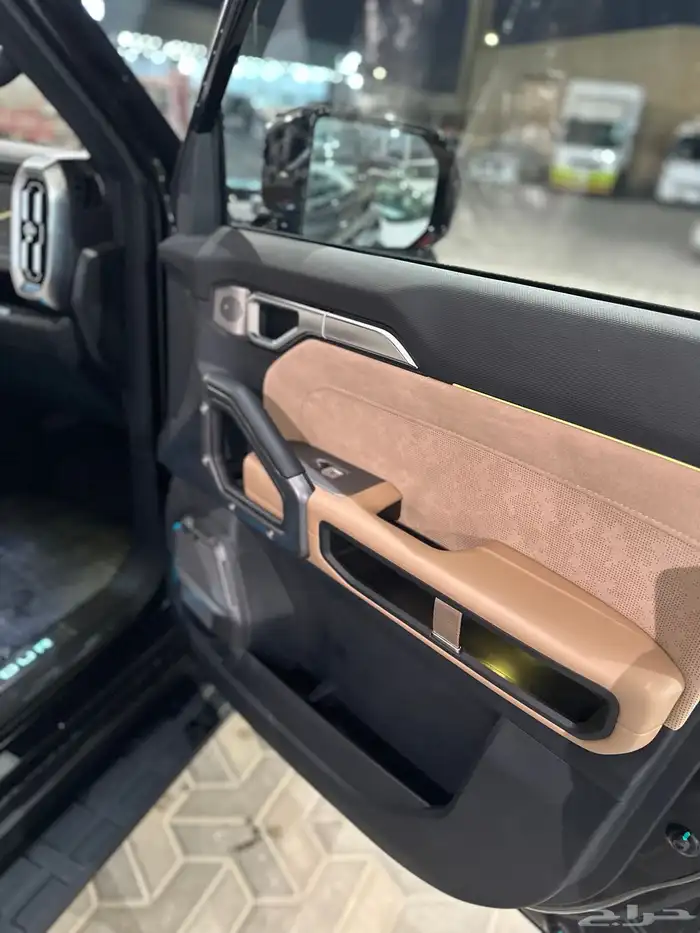 جيتور 2025 T2 لاكجري أسود 23