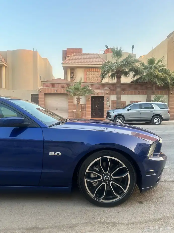 2013 موستنج 5.0 قير عادي فل بانوراما داخلي احمر 8