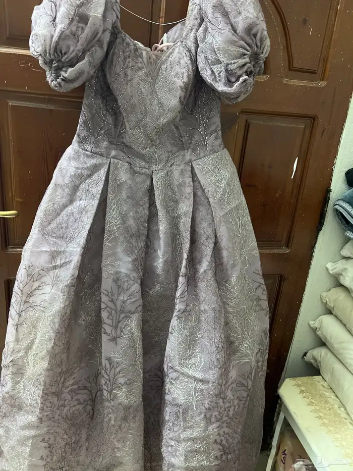 فستان نسائي 0