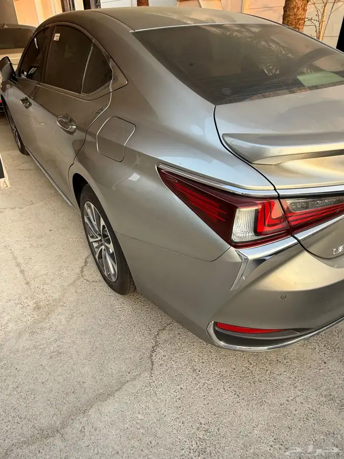 لكزس ES250 خليجي وارد الساير الكويت 10