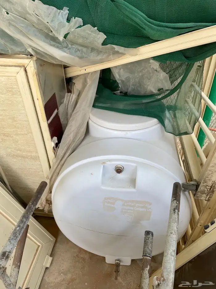 خزان ماء حجم 500الوطني للبيع ماء حلو نظيف 0