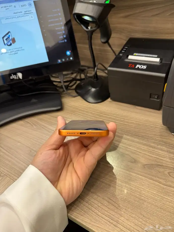 ايفون 17 برو 512 قيقا 4