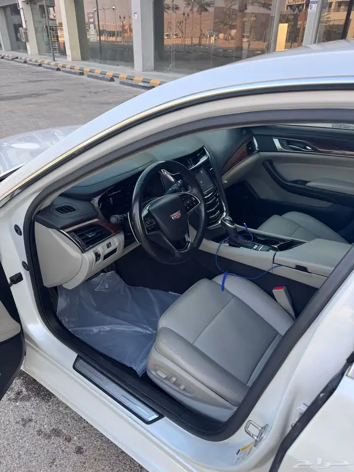 كاديلاك CTS 7