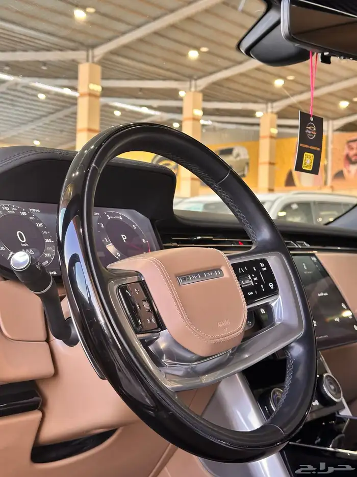 رنج روفر HSE2023 وارد قطر تحت الضمان اسود ماشي40.000 5