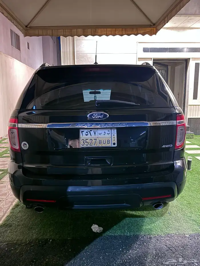 للبيع اكسبلور 2013 دبل 6