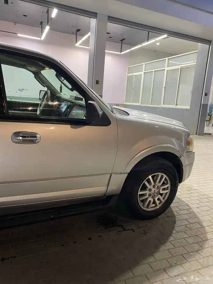 فورد اكسبيدشن 2011 قمة بالنظافة 6