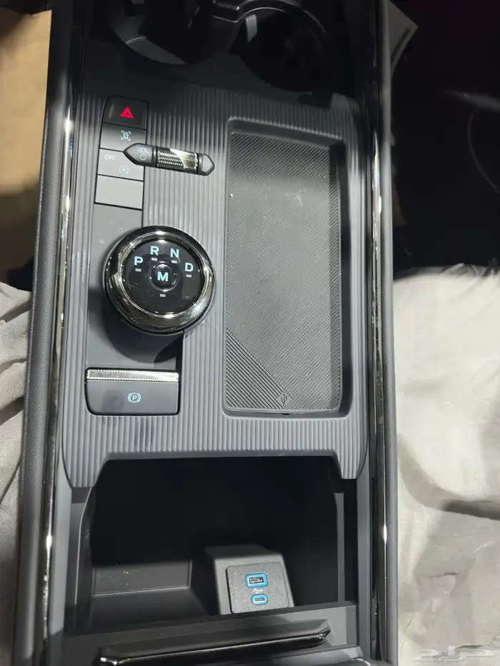 فورد تورس استندر 2026 ابيض اسود الناغي عرض خاص 19