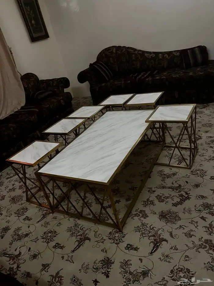 طاولات للبيع جديده 1