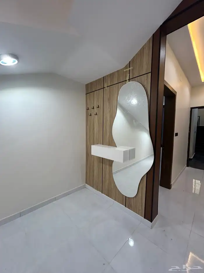 للبيع روف علوي بملحق تشطيب vip درج داخلي وخارجي 6