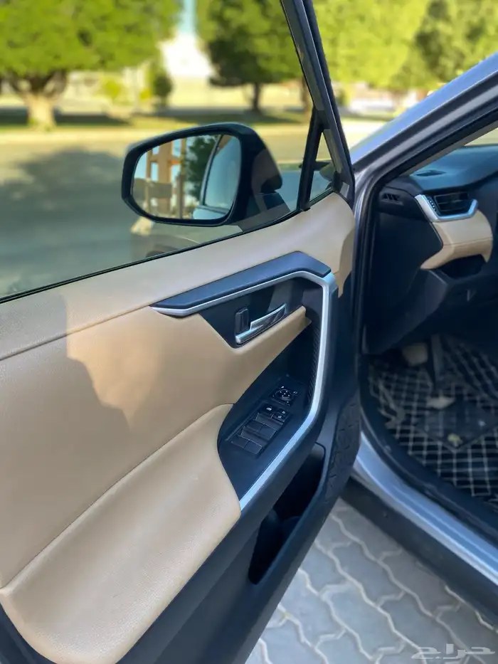 تم البيع الله يبارك للبايع والمشتري 51