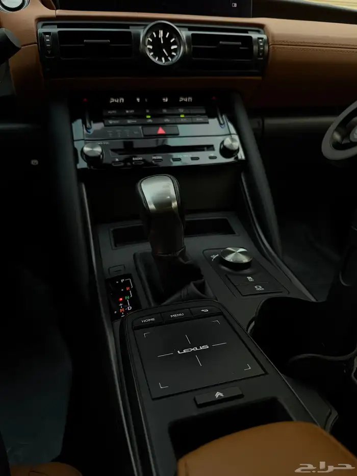 لكزس IS 300 2023 6