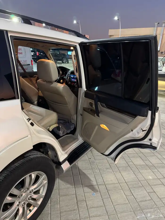 ميتسوبيشي 12