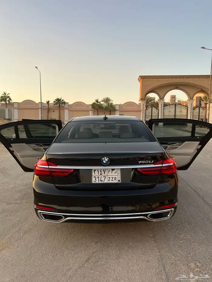 للبيع بي ام دبليو 740 موديل 2016 6