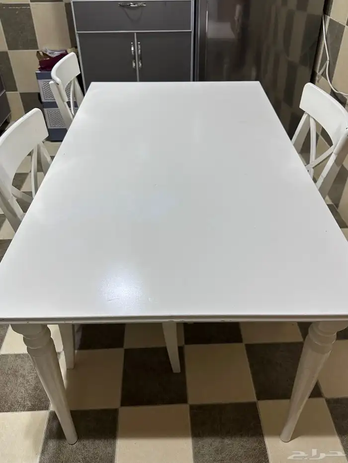 للبيع طاوله طعام 200 ريال 1
