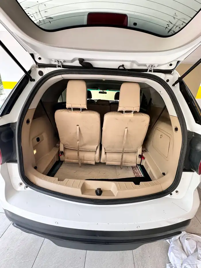 Ford Explorer  2016  47000 4