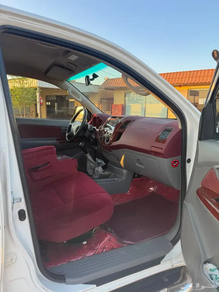 هايلوكس 2011 دبل سعودي فل كامل 4