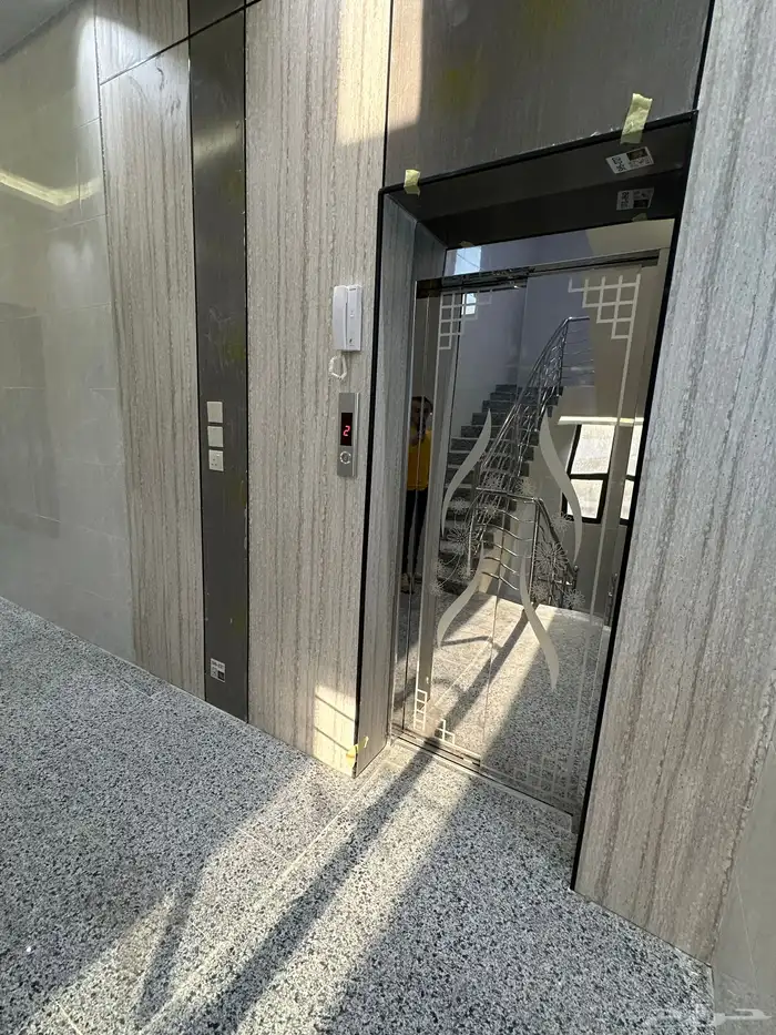 للبيع ادوار ارضية وعلوية مداخل مستقلة المحالة - ابها 3