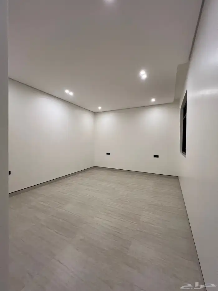 للبيع شقق فاخرة للغاية وجديدة بمخطط الملك فهد 29