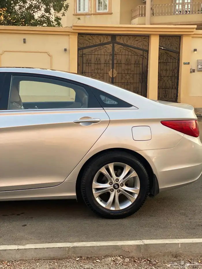 سوناتا 2011 نظيفة جدا 3