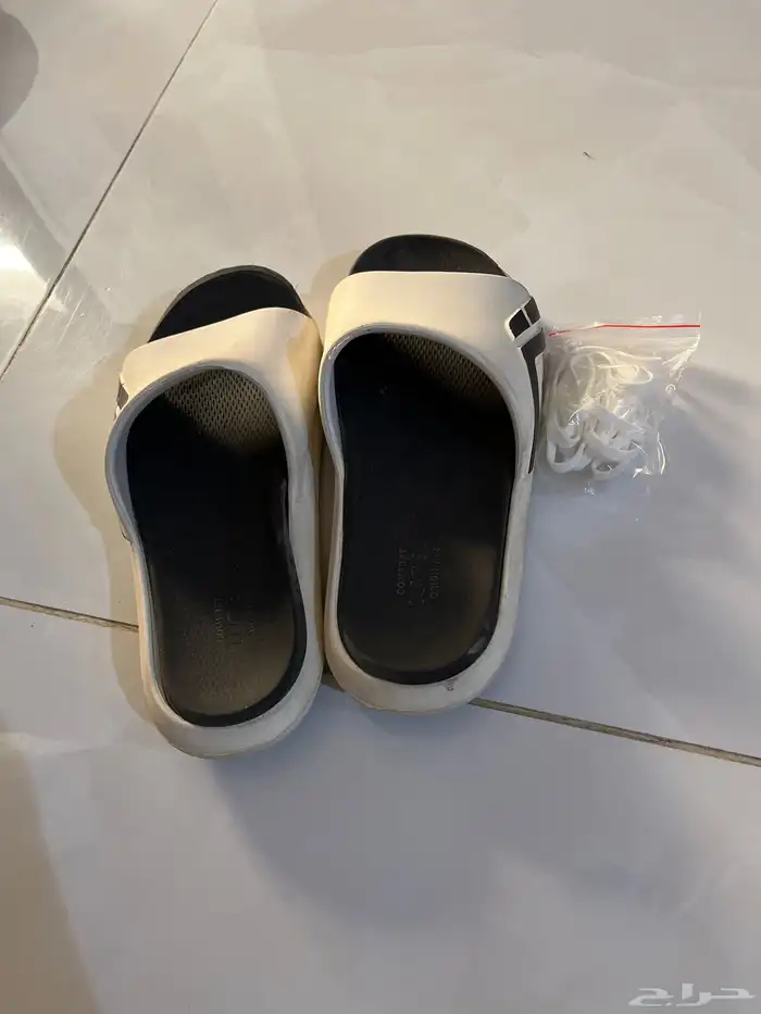 بوت كوره اديداس بريدتور اصلي للبيع مع هدية 3