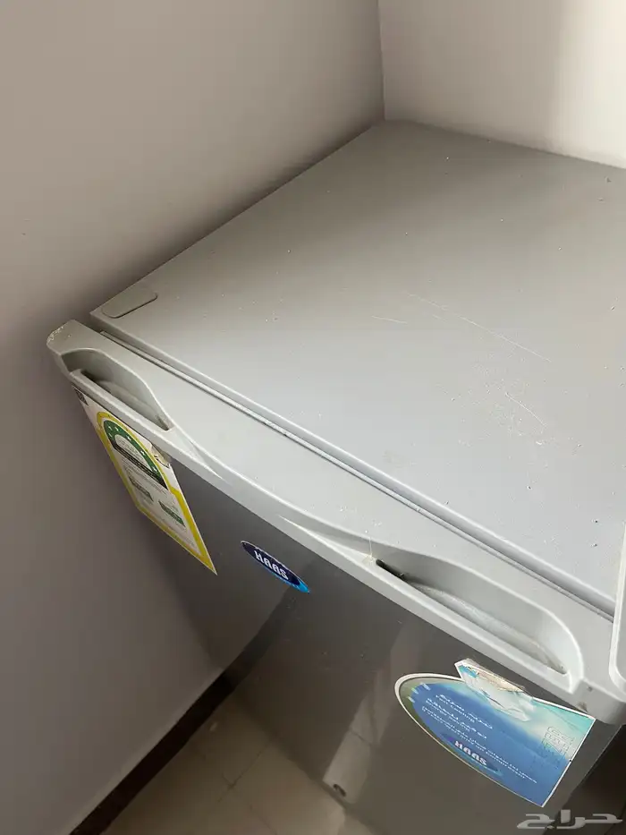 ثلاجه سيلفر متوسطة 0