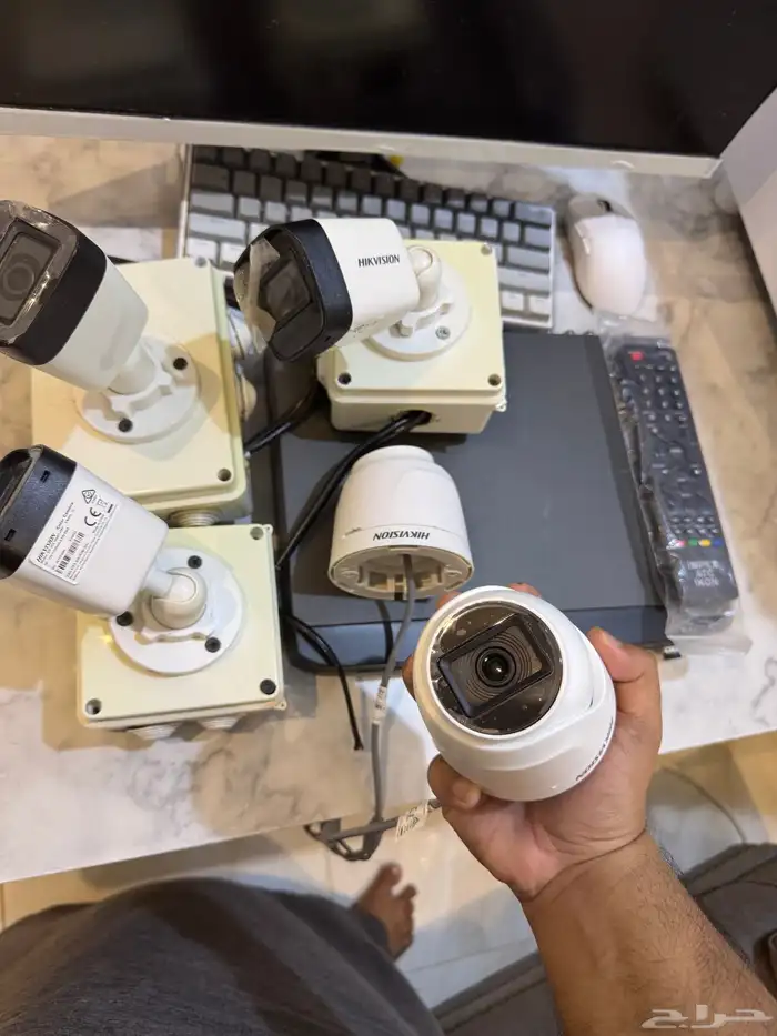 كاميرات مراقبة 9