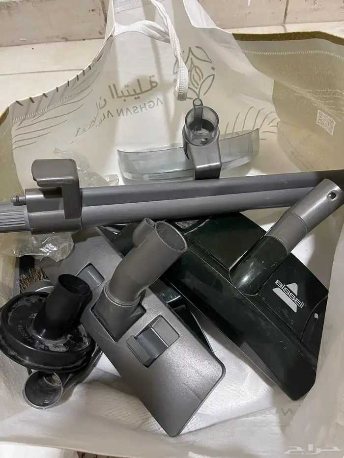 مكنسة بيسيل امريكية تكنيس وغسيل مع كامل اغراضها 3