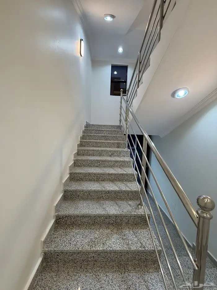 للبيع روف بملحق علوي دور تاني احد رفيده 750الف 4