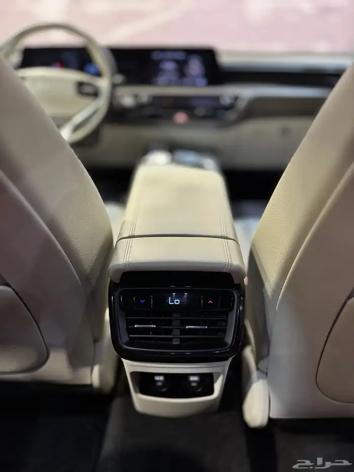 كيا k8 موديل 2022 24