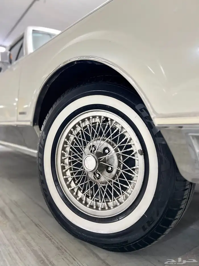 لينكون تاون كار 1983 مخزن كلاسيك سعودي وكالة ( تم البيع ) . 14