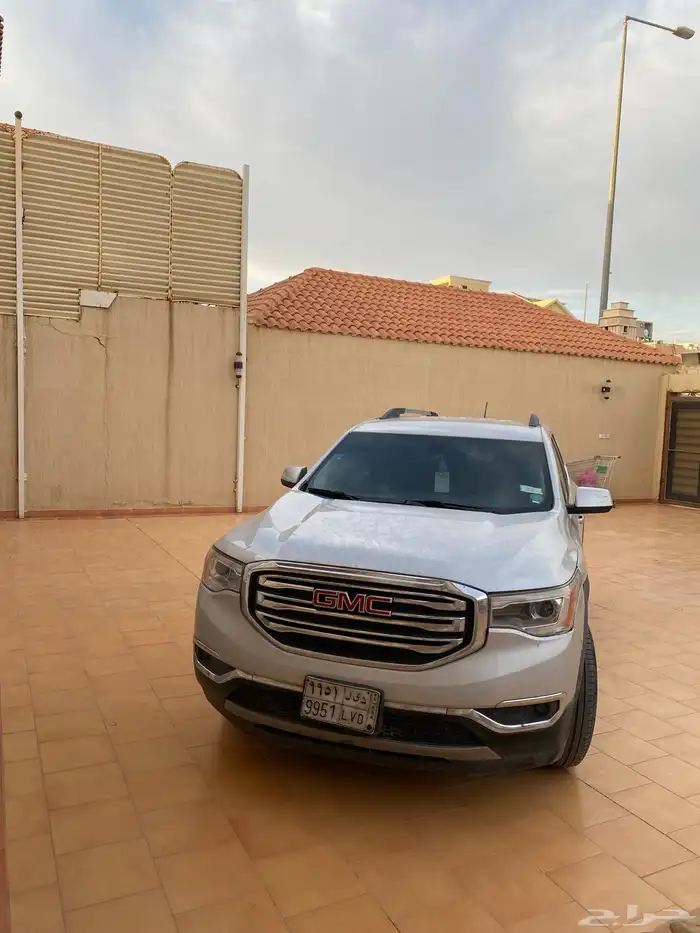 للبيع GMC اكاديا 2017 مالك اول 3