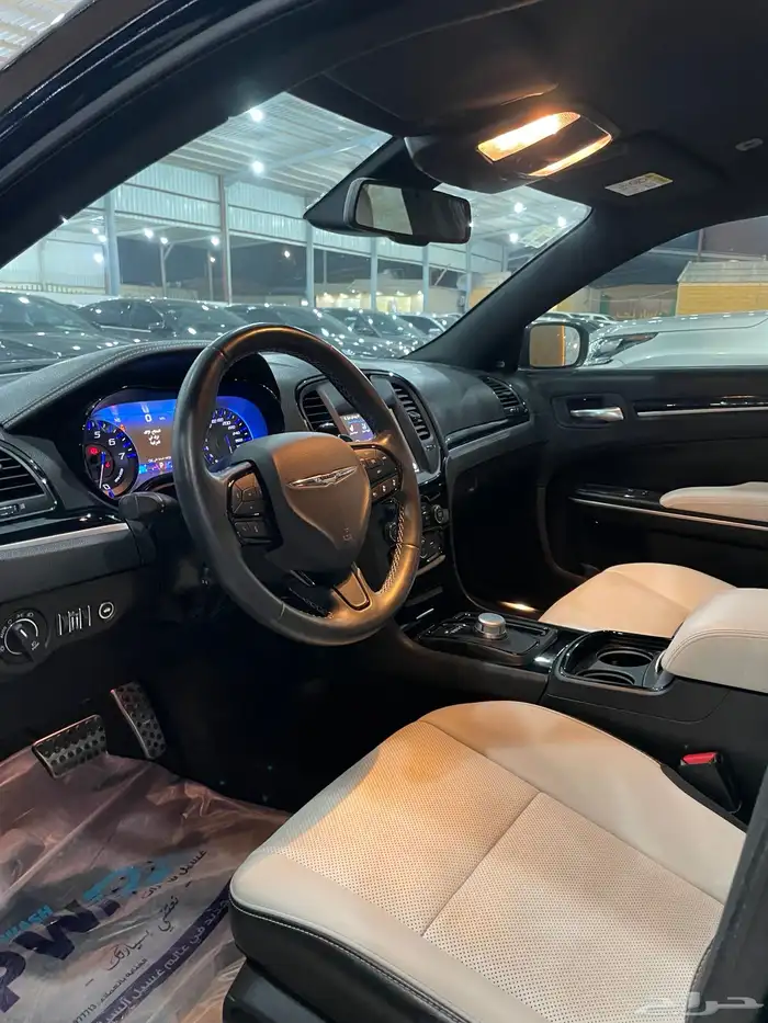 كرايسلر 300S موديل 2021 فل كامل 21