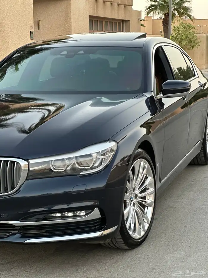 بي ام حجم 730 مخزن ماشي 52 الف صيانات وكاله بدي وكاله 1