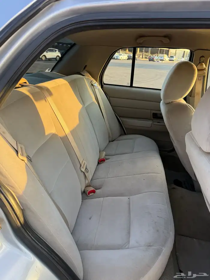 فورد فكتوريا 2012 7