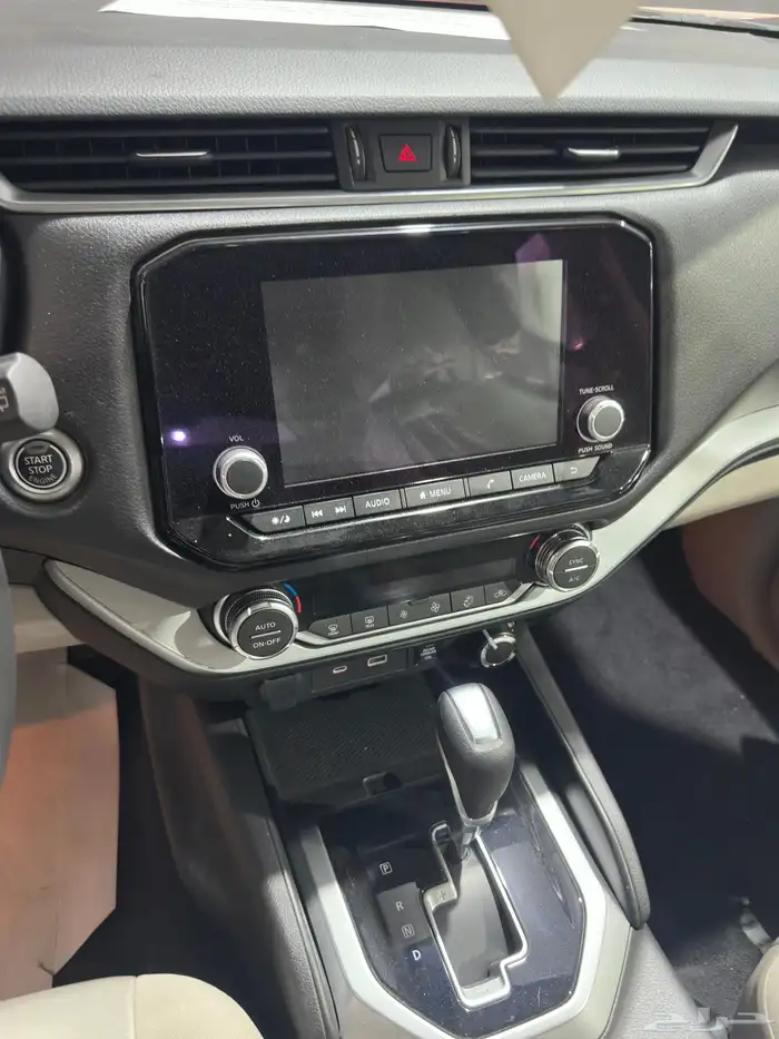 نيسان اكستيرا تيتانيوم نص فل دبل 2024 احمر عرض خاص 8