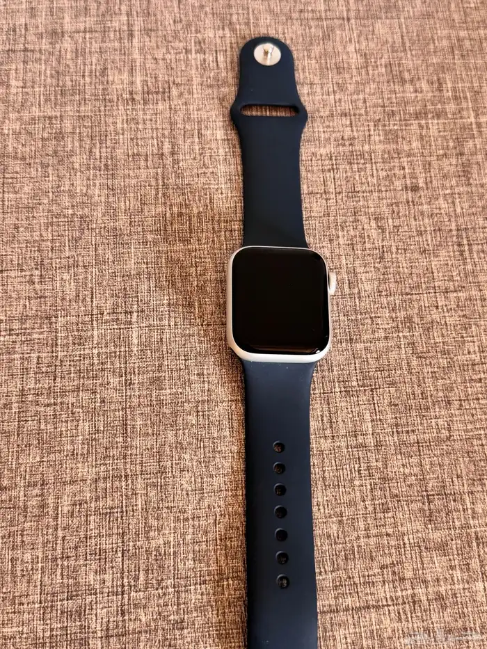 ساعة أبل se 0