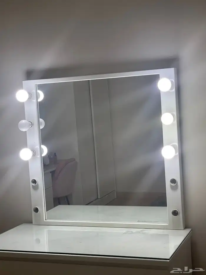 مراية بإضاءة ( بدون دولاب) 0