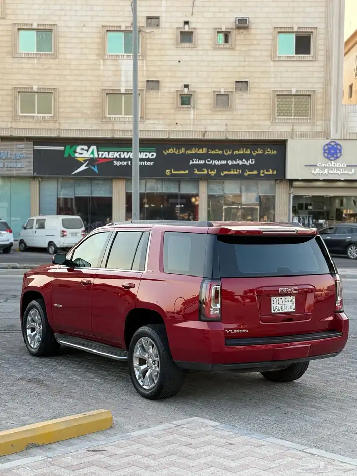 للبيع يوكن فل كامل 2015 بدون دبل SLT 21