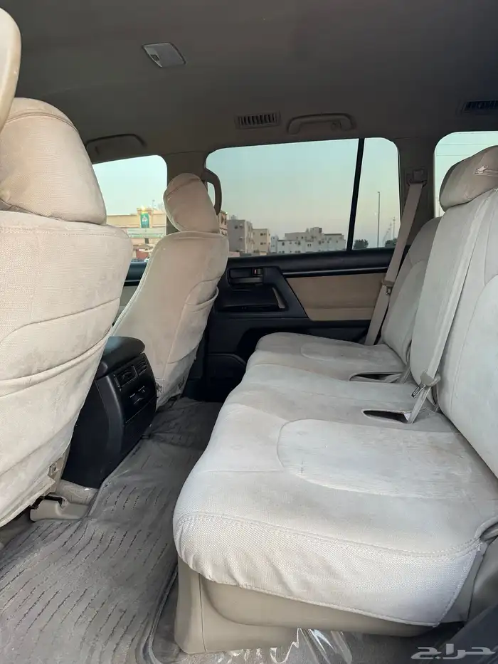 لاندكروزر جي اكس 2009 نظيف فل كامل 15