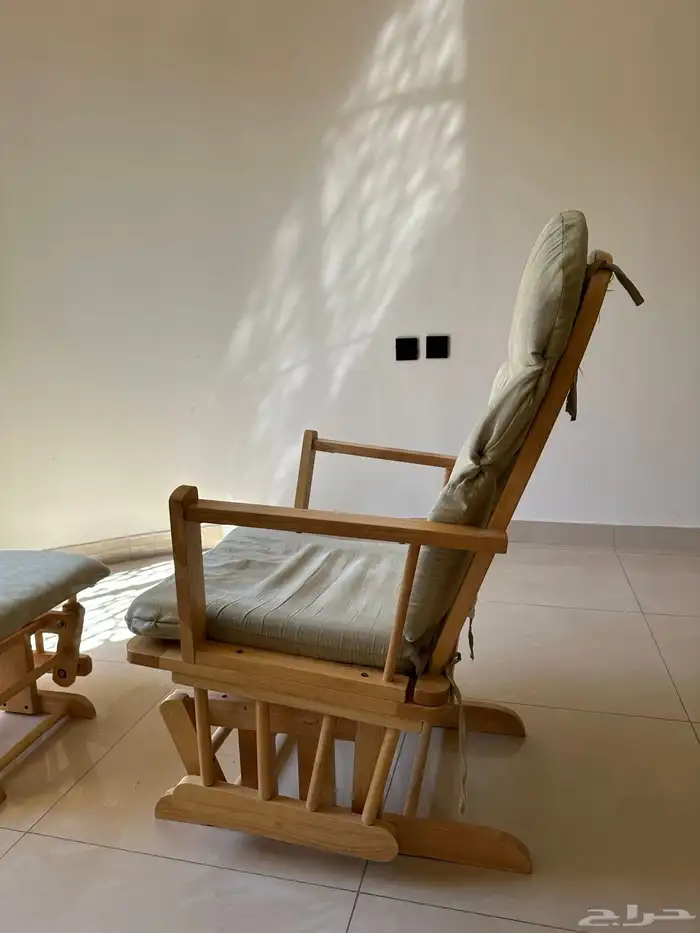 كرسي استرخاء هزاز خالي من العيوب 0
