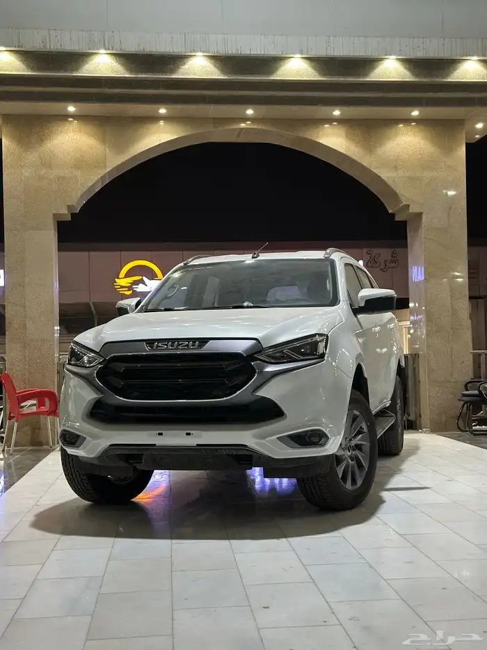 ايسوزو MUX 2024 1
