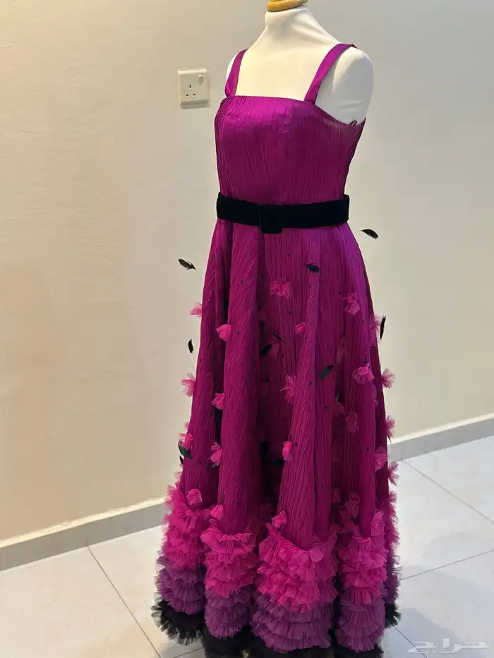 فستان مستلزمات شخصيه ازياء نسائيه 3