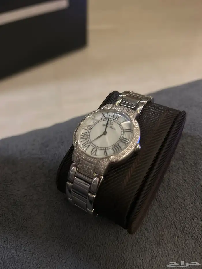 ساعة اللماس استعمال سنتين نظيف ابيعها ب الف قابل للتنازل 1