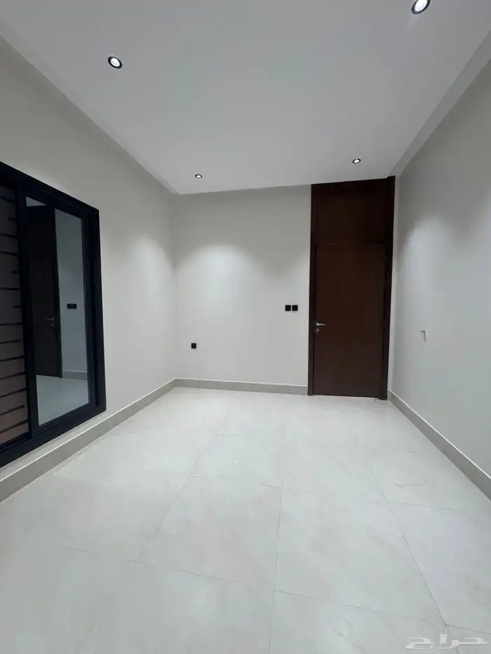 للبيع شقق دور ثانى مع ملحق وسطح حى الحسام مكتمل الخدمات 8