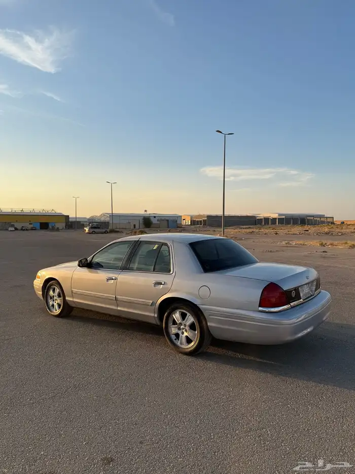 فورد فكتوريا 2012 3