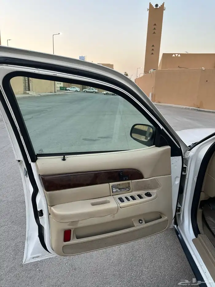 فورد جراند ماركيز 2010 قمة النظافة 13