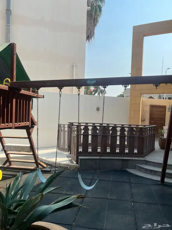 مراجيح أطفال 2